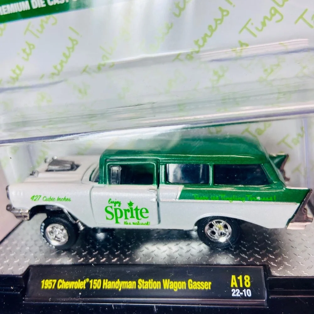 M2 Machines 1957 Chevrolet 150 Handyman Station Wagon Gasser A-18 Sprite Edition